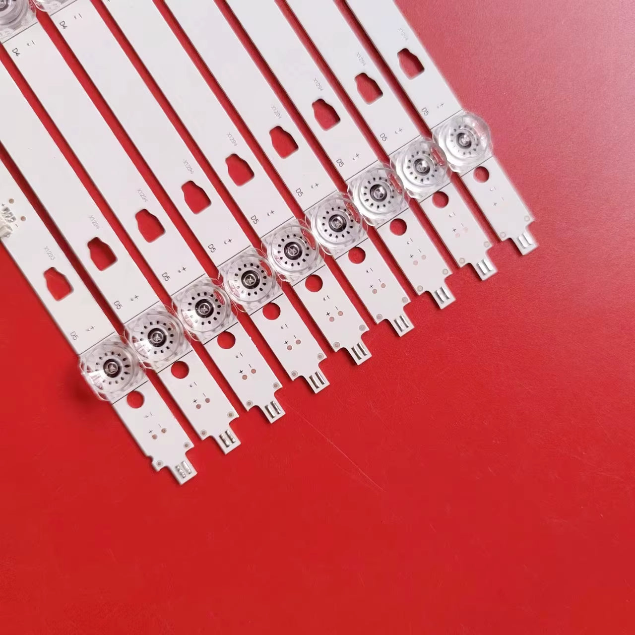 Tiras LED LED49D05A-ZC29AG-01 + LED49D05B-ZC29AG-01 para Retroiluminación de Pantalla | 9 Pack | CE-LED-31