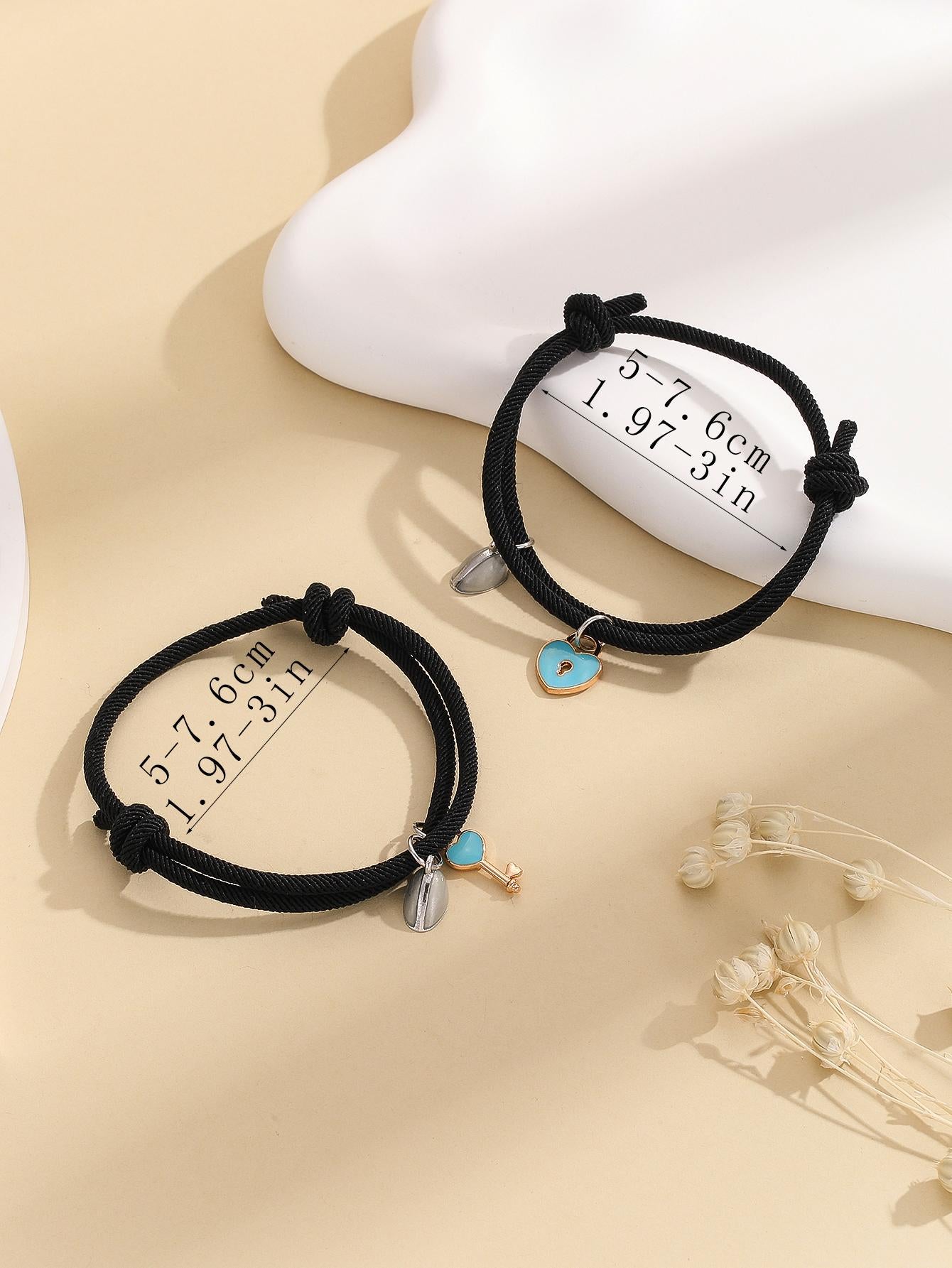 Set de 2 Pulseras para Parejas | Magnéticas | Luminoso | Corazón - Llave | CJM-CO-17