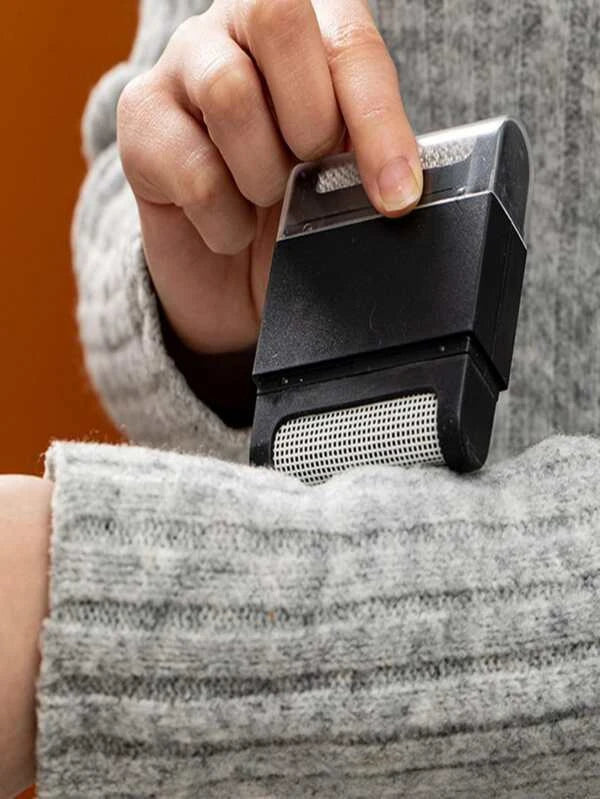 Cepillo Eliminador de Pelusas / Quita Pelusas | Negro | Plástico | CHO-PER-03