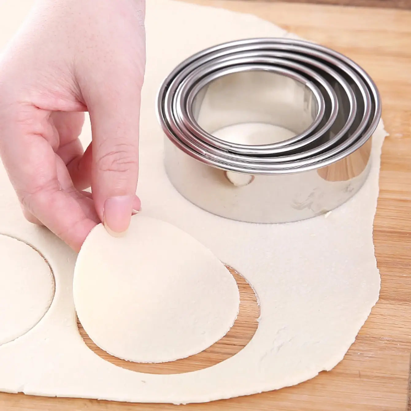 Set de Moldes / Cortadores de Masa Redondos | 5 Pack | Acero Inoxidable | 6cm a 10cm | CHO-MOL-04