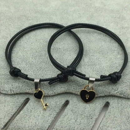 Set de 2 Pulseras para Parejas | Corazon - Llave | Negro | CJM-CO-16