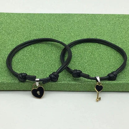 Set de 2 Pulseras para Parejas | Corazon - Llave | Negro | CJM-CO-16