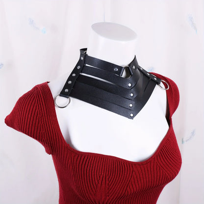 Collar Gótico Punk Tipo Arnés con Argollas Metálicas | Cuero Sintético | Negro | CJS-AR-16
