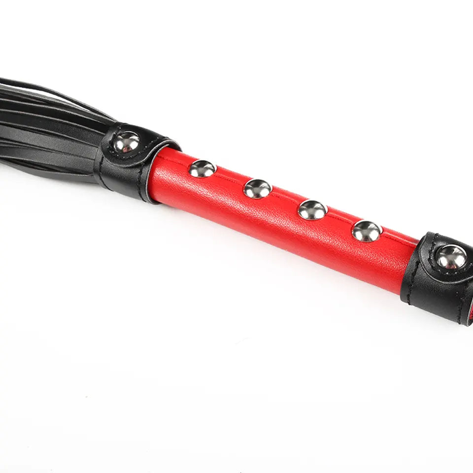 Látigo | 55cm | Negro-Rojo | BDSM | Cuerina | CJS-LA-07