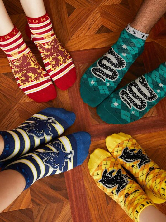 Medias - Harry Potter | 4 Pack / Gryffindor + Ravenclaw + Hufflepuff + Slytherin | CZG-ME-30