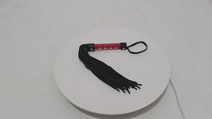 Látigo | 55cm | Negro-Rojo | BDSM | Cuerina | CJS-LA-07